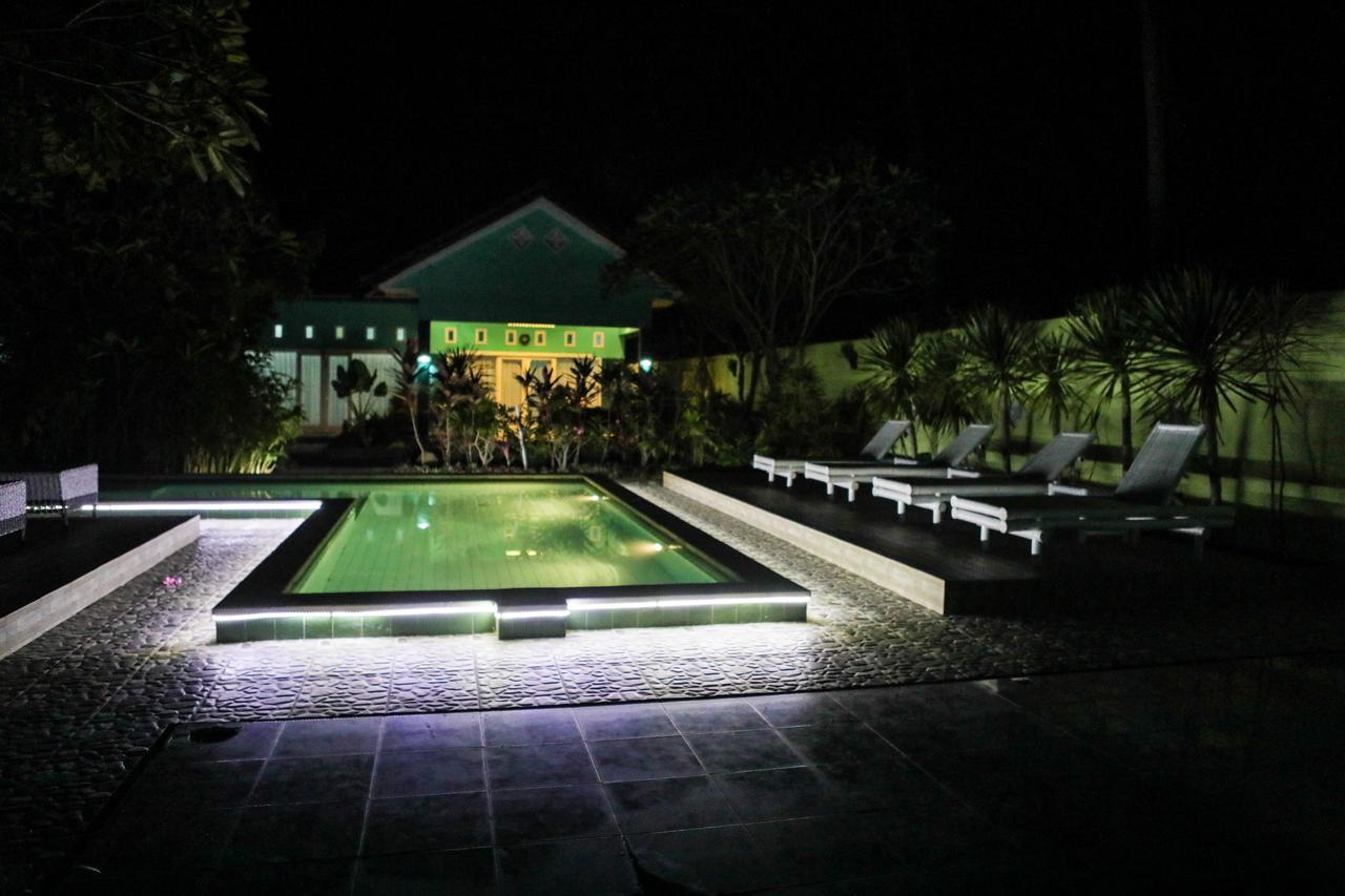 Lazy Monkey Hotell Senggigi Exteriör bild