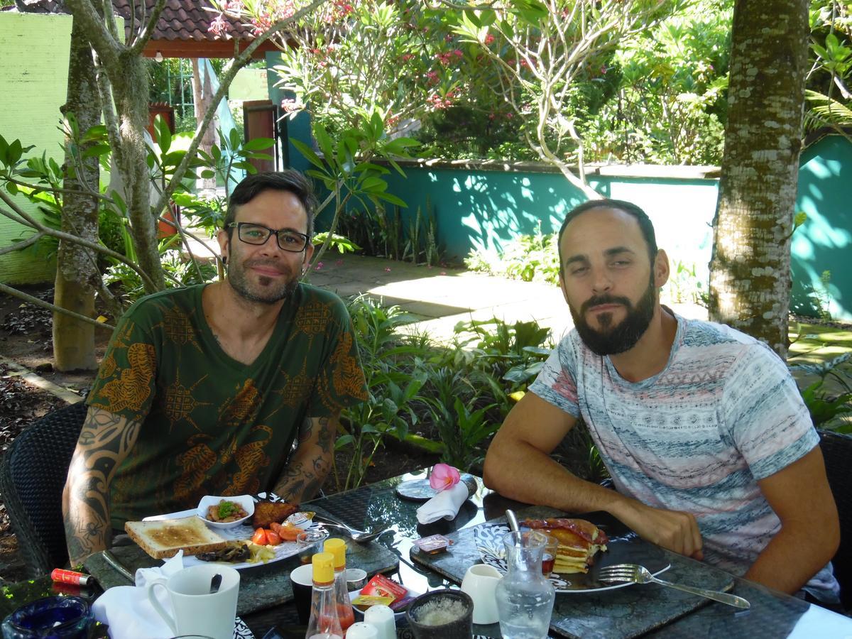 Lazy Monkey Hotell Senggigi Exteriör bild